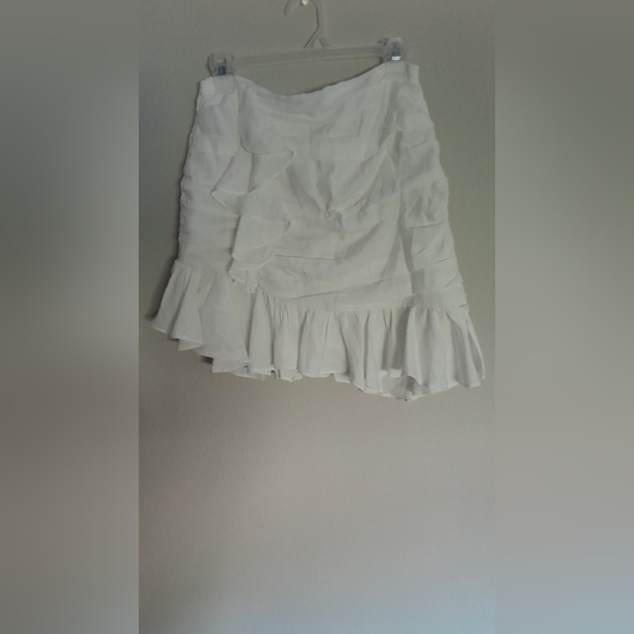 White Ruffled Mini Skirt - Picture 3 of 3